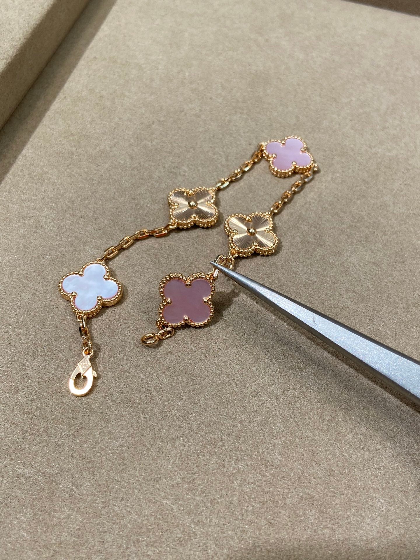 Five-flower bracelet ceramic laser