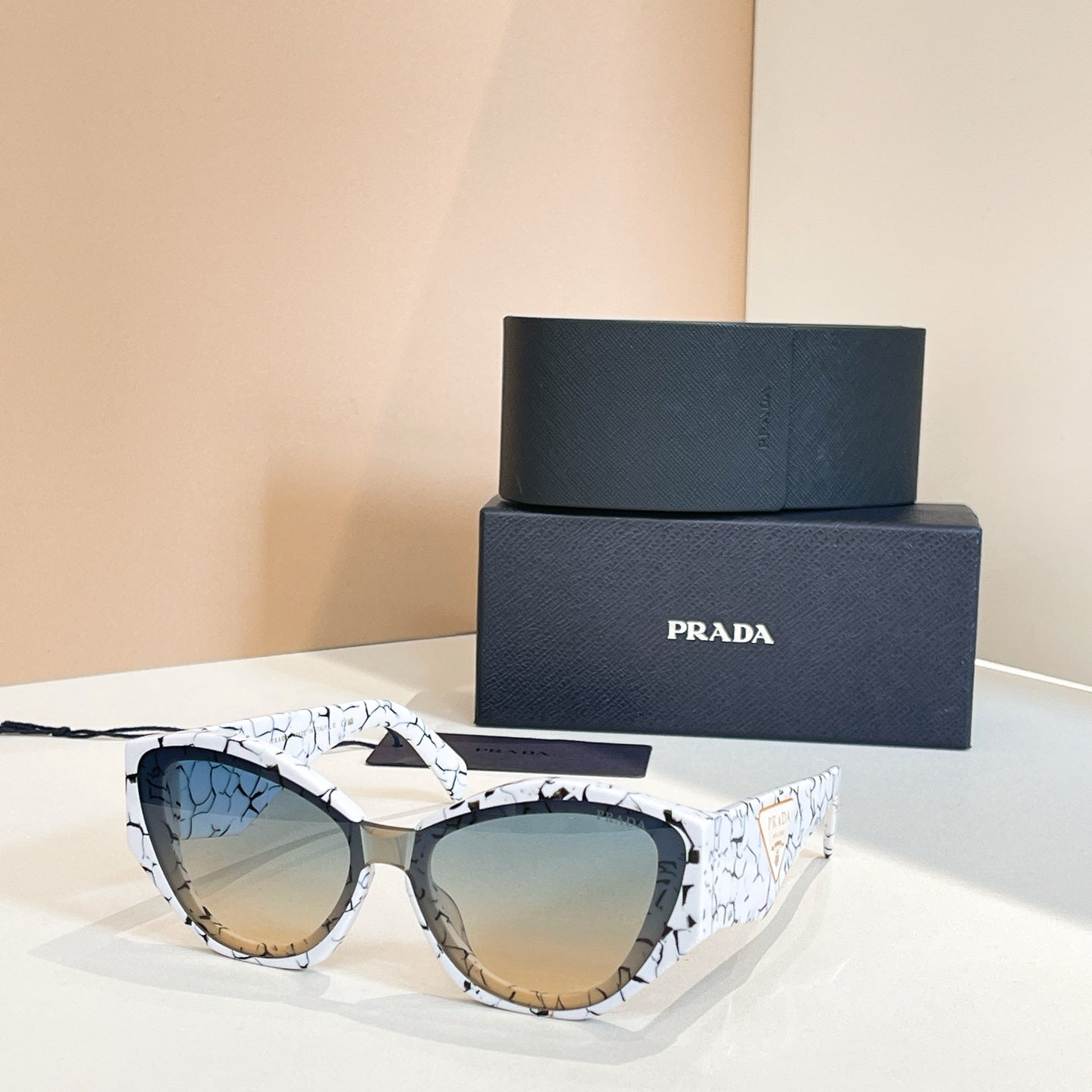 Full frame sunglasses