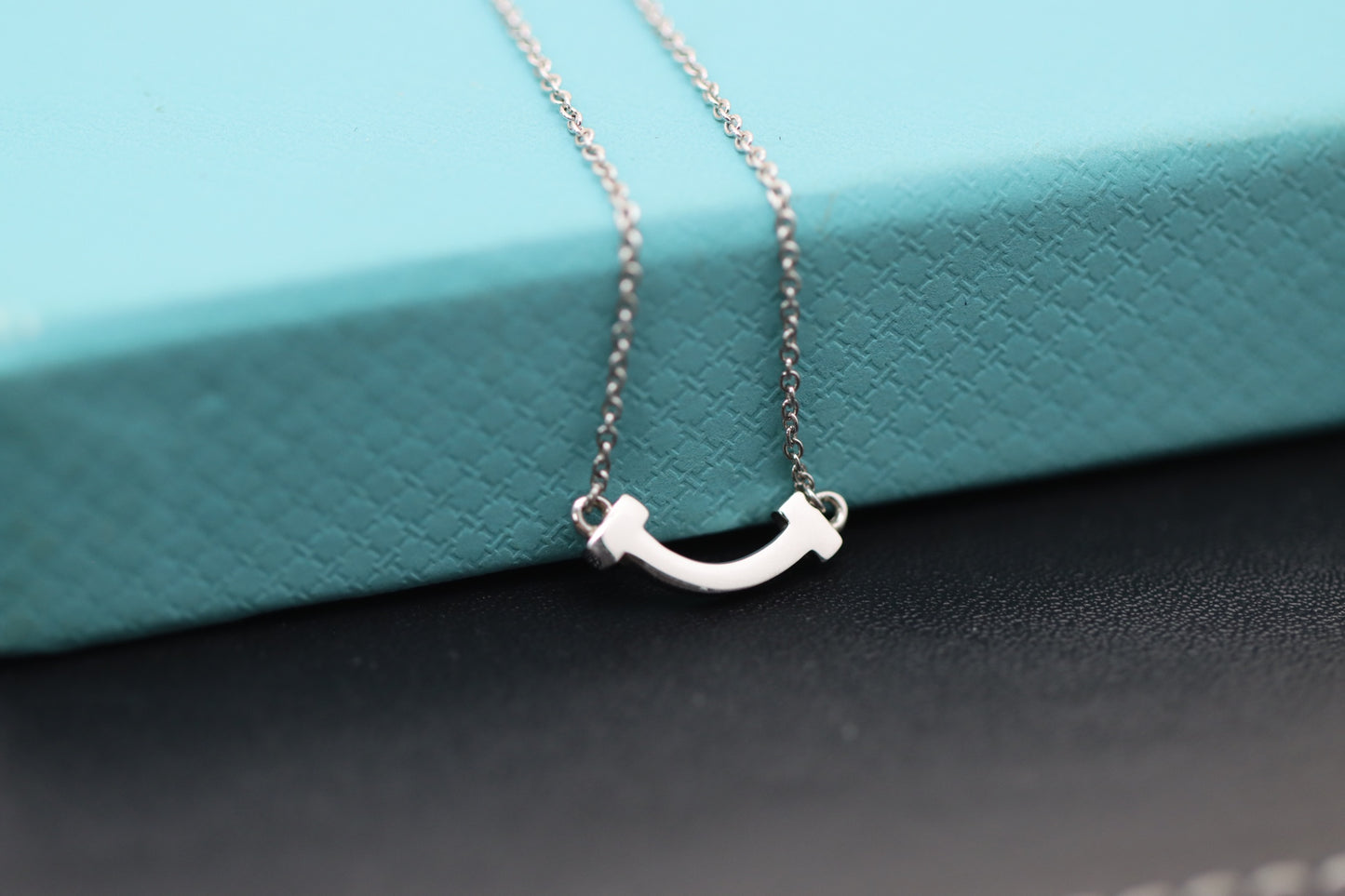 Mini Diamond-Free Smiley Face Necklace