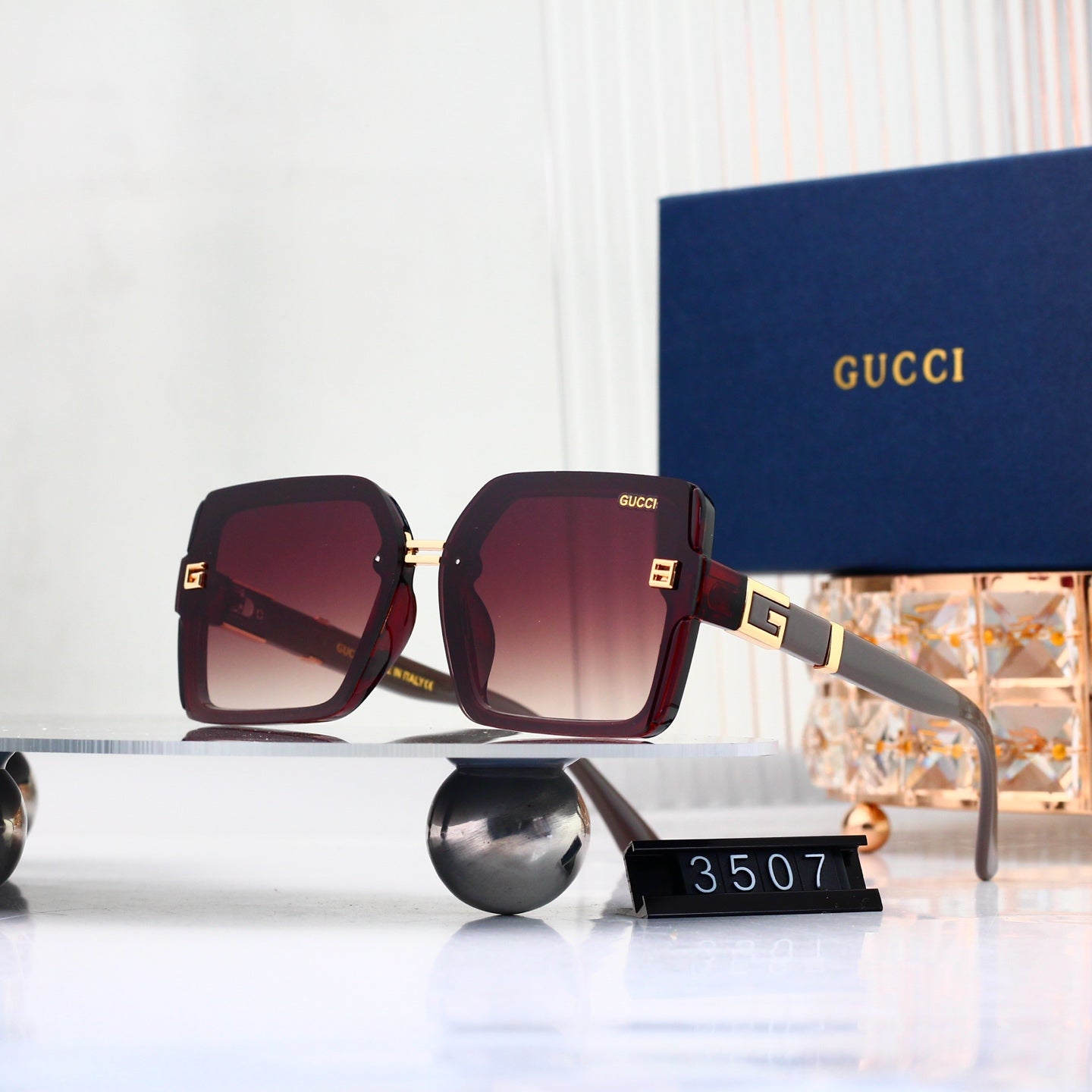 Full Frame Square Gradient Sunglasses