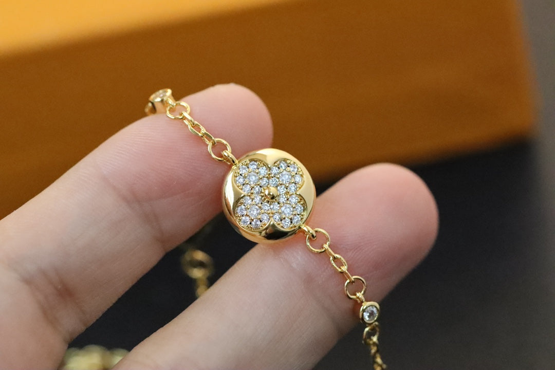 Full diamond diamond flower round flower four flower bracelet