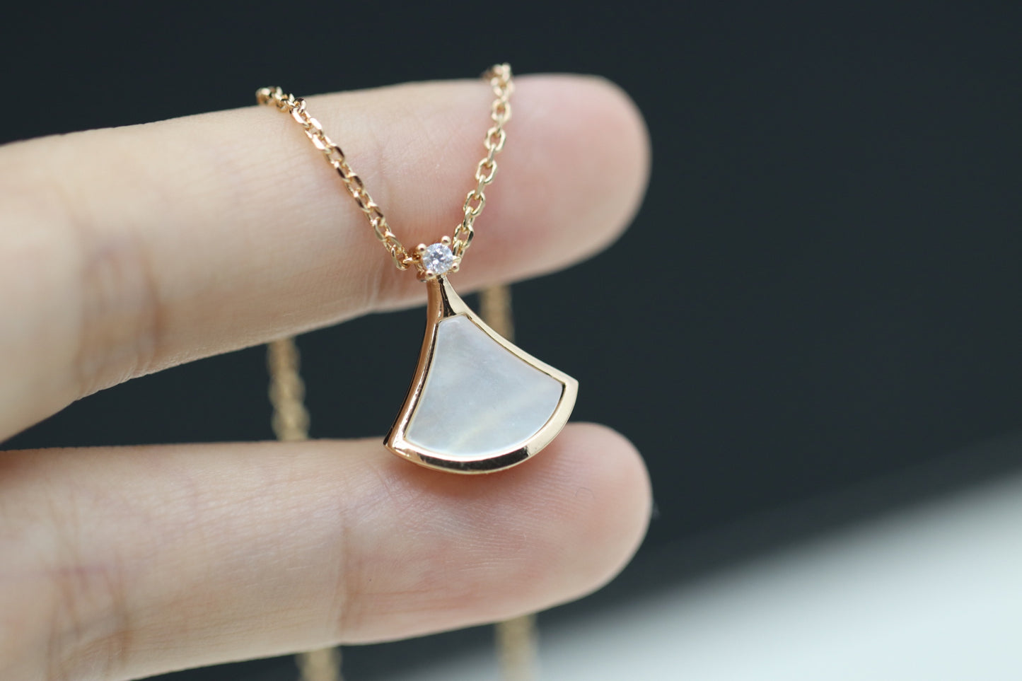 Ginkgo Leaf Clavicle Necklace
