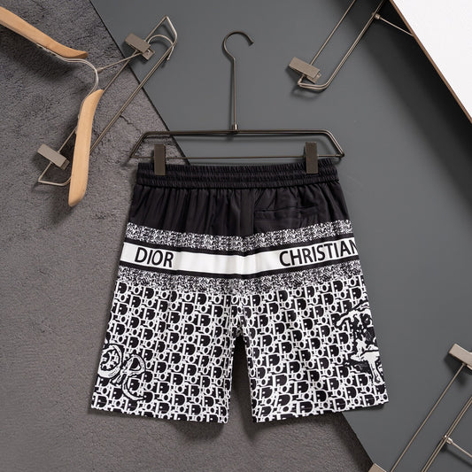 New classic black and white casual quick-drying beach shorts