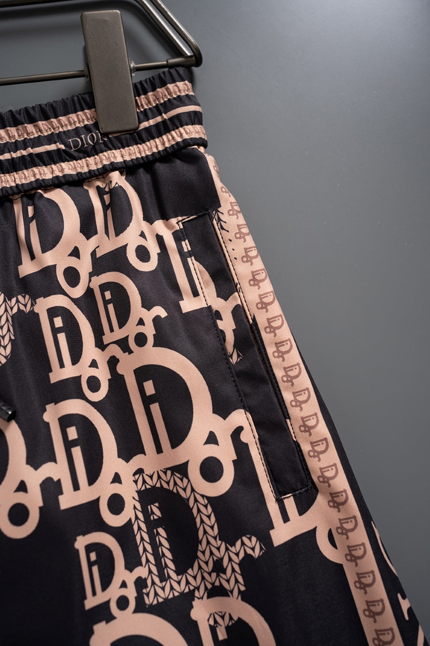 Classic casual quick-drying beach shorts