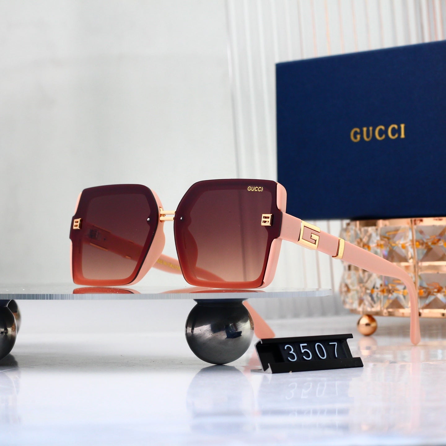 Full Frame Square Gradient Sunglasses