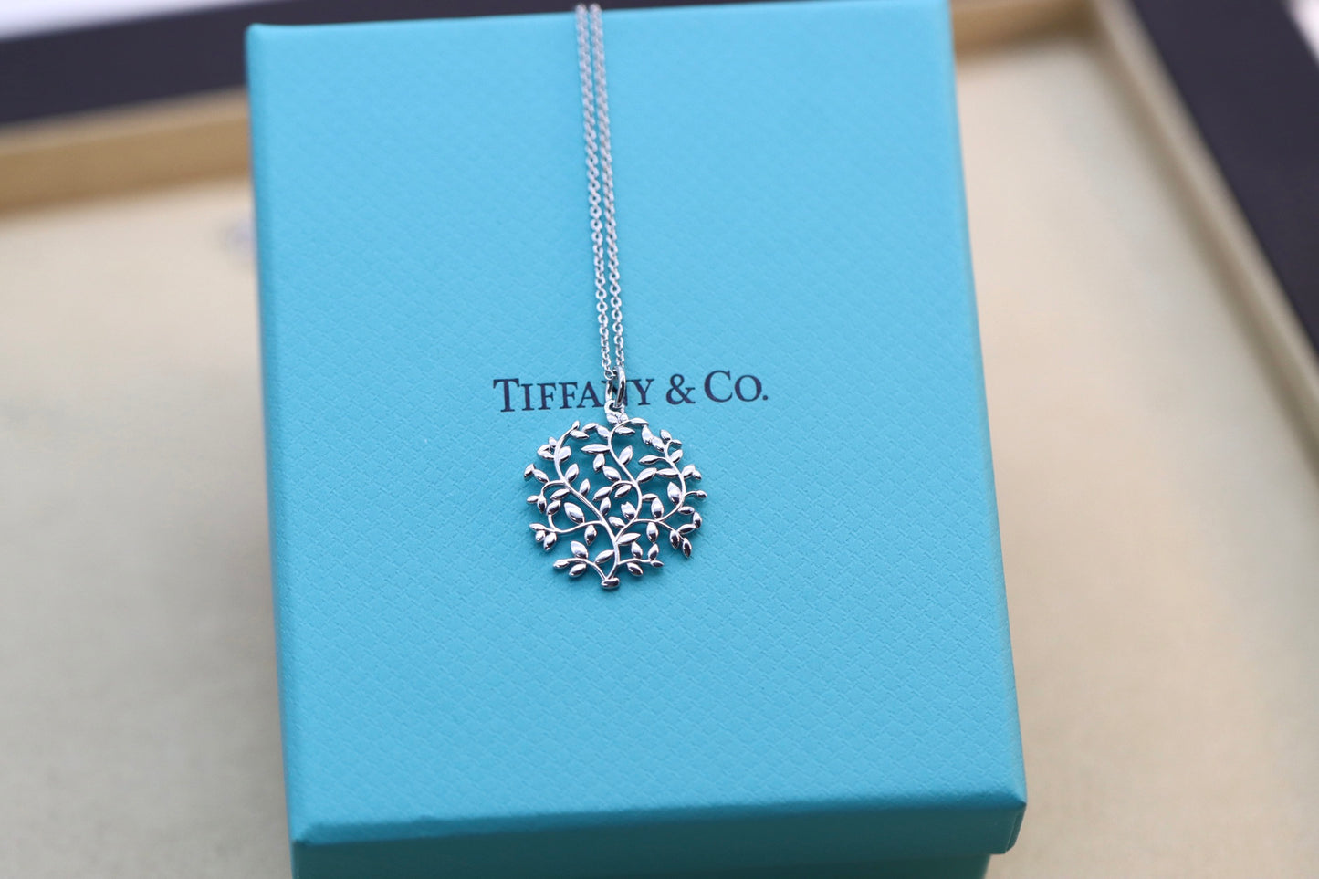 silver leaf necklace