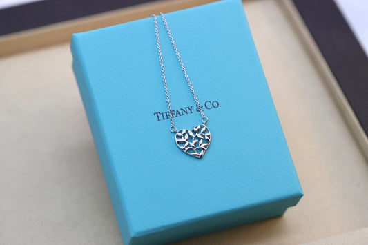 Silver Heart Leaf Necklace