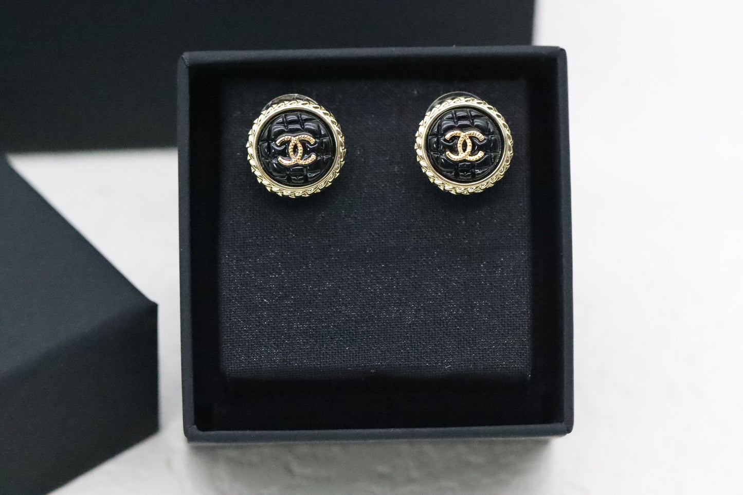 Gold button double c earrings
