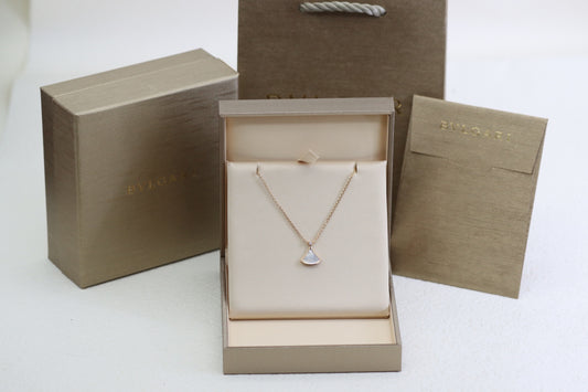 Ginkgo Leaf Clavicle Necklace