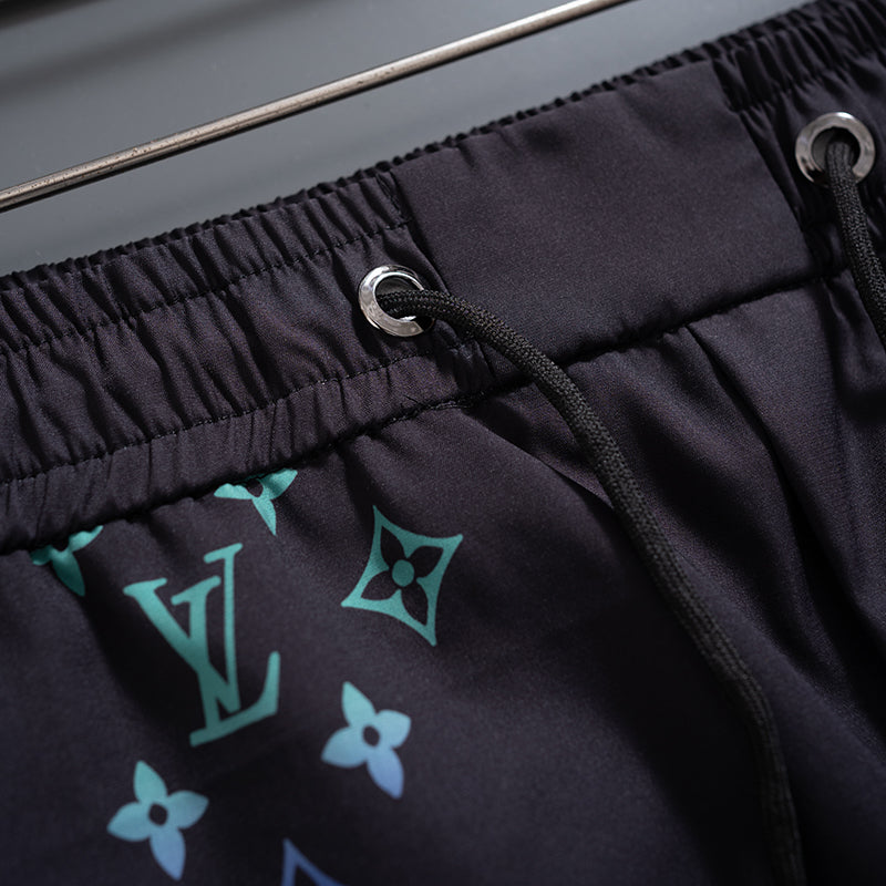2025 latest black and white quick-drying shorts beach pants