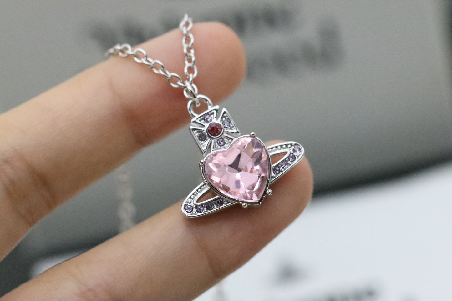 Pink Heart Rhinestone Saturn Clavicle Necklace