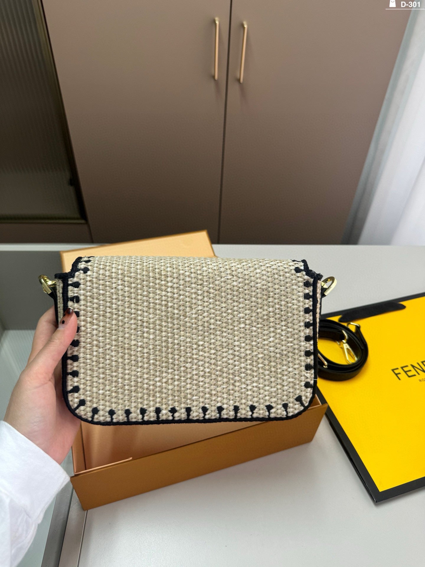 Non-straw handbag