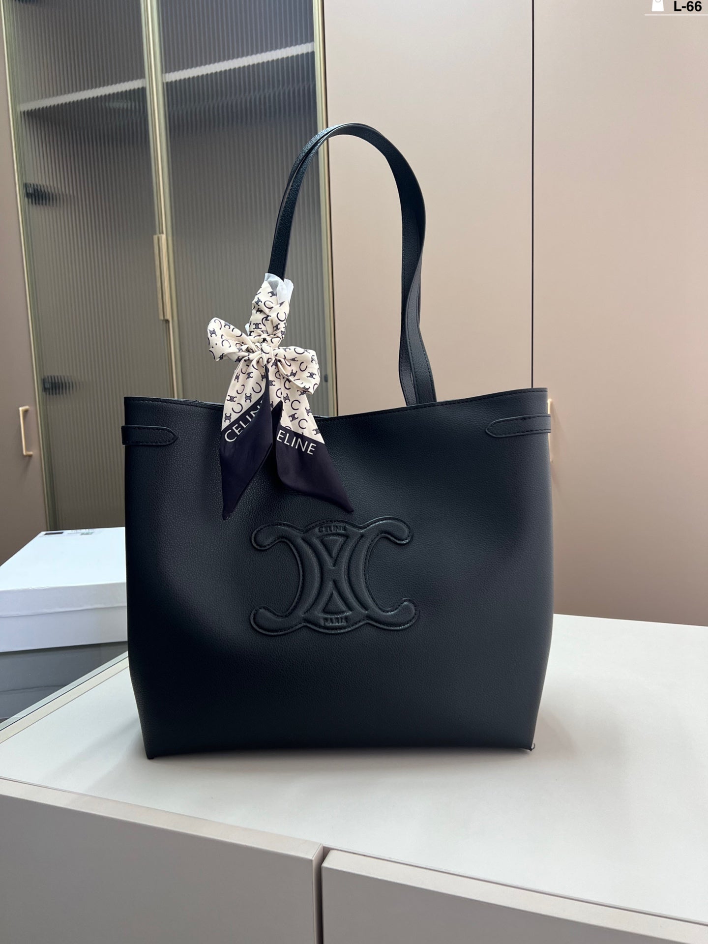 Hot Retro Tote Bag