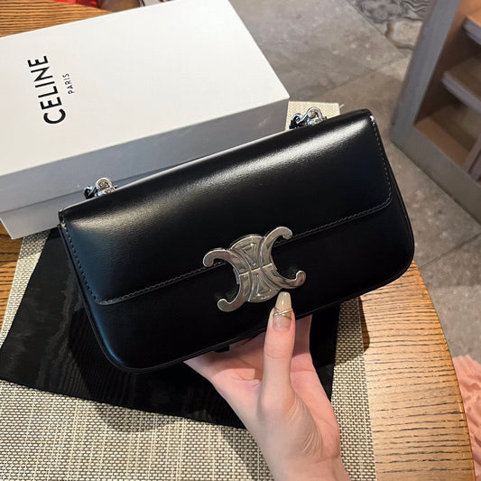 Small shiny cowhide ~ chain bag