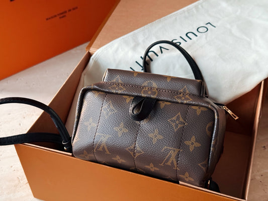 Small, cute and practical bag
