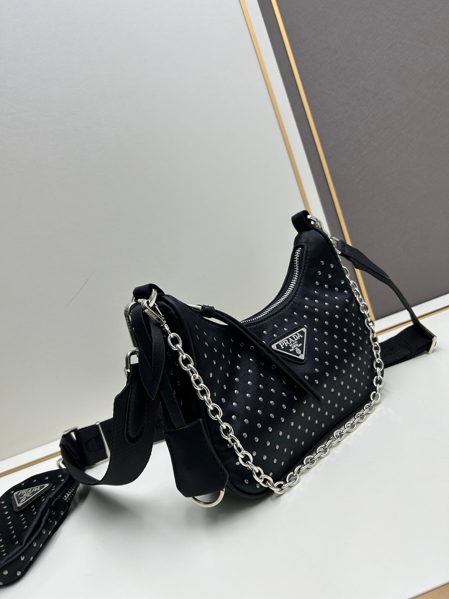 Dumpling-Shaped Crossbody Bag