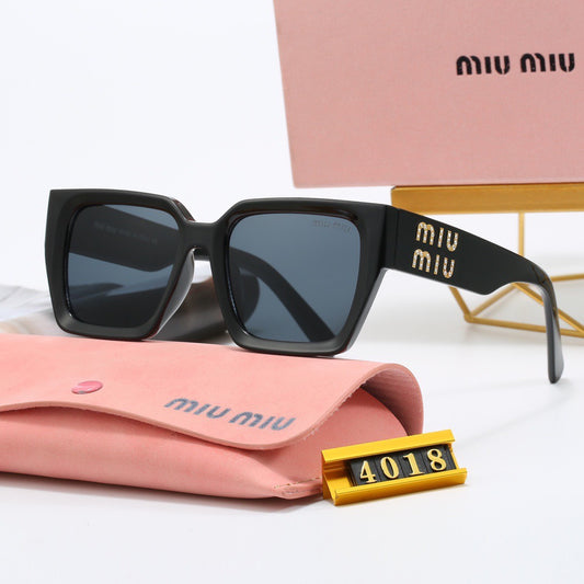 Classic square-frame sunglasses