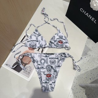 Swimsuit, the upper body is slim and beautiful! Wearing it is very fashionable