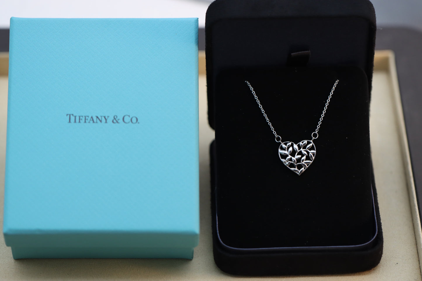 Silver Heart Leaf Necklace