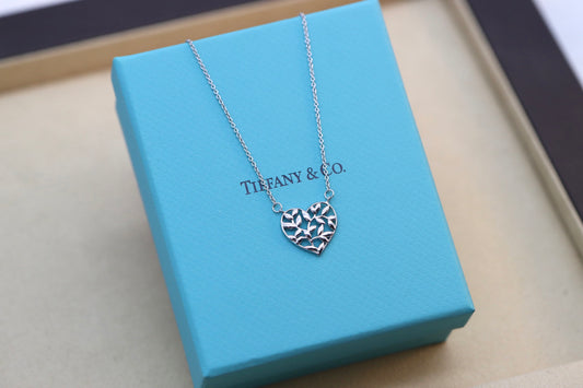Silver Heart Leaf Necklace