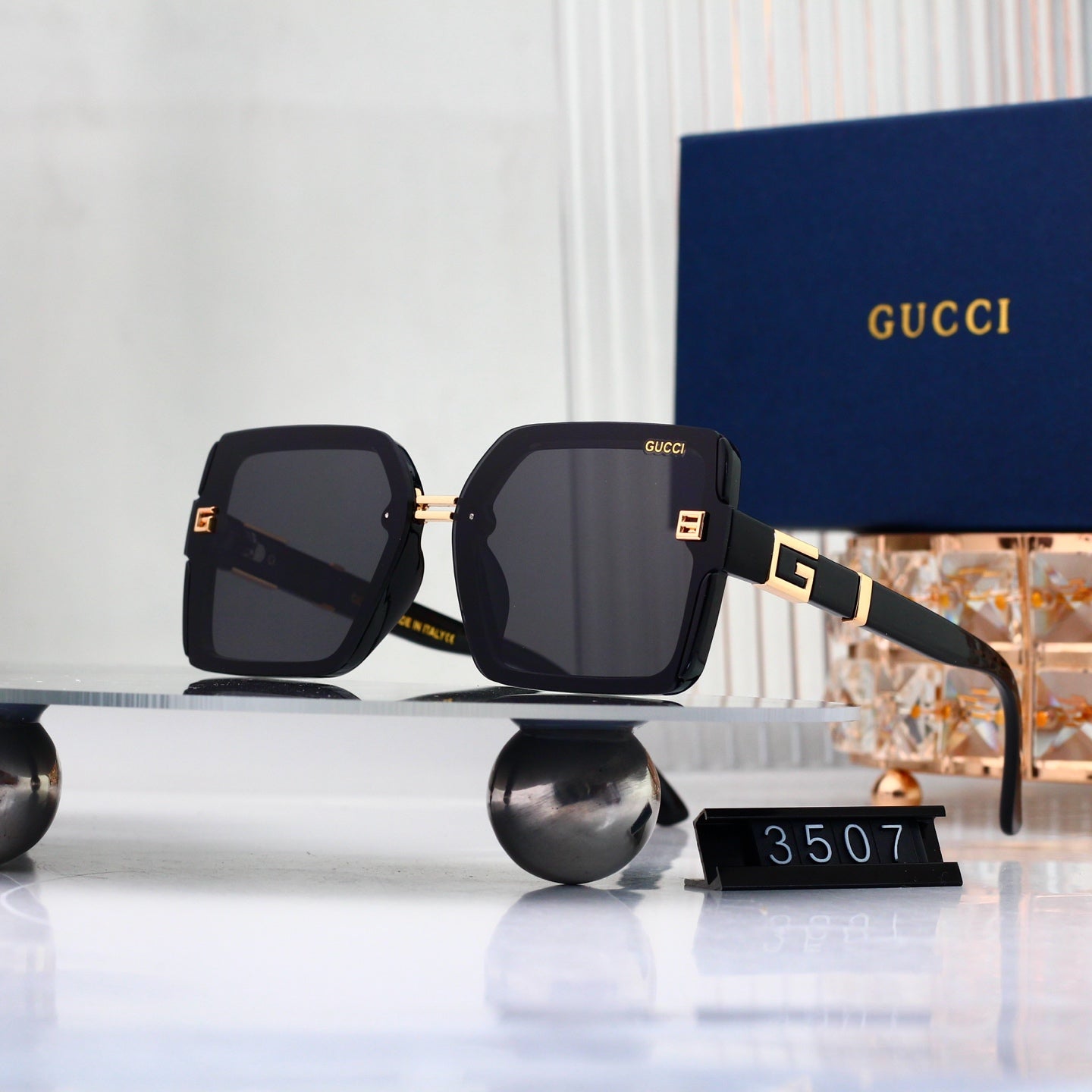 Full Frame Square Gradient Sunglasses
