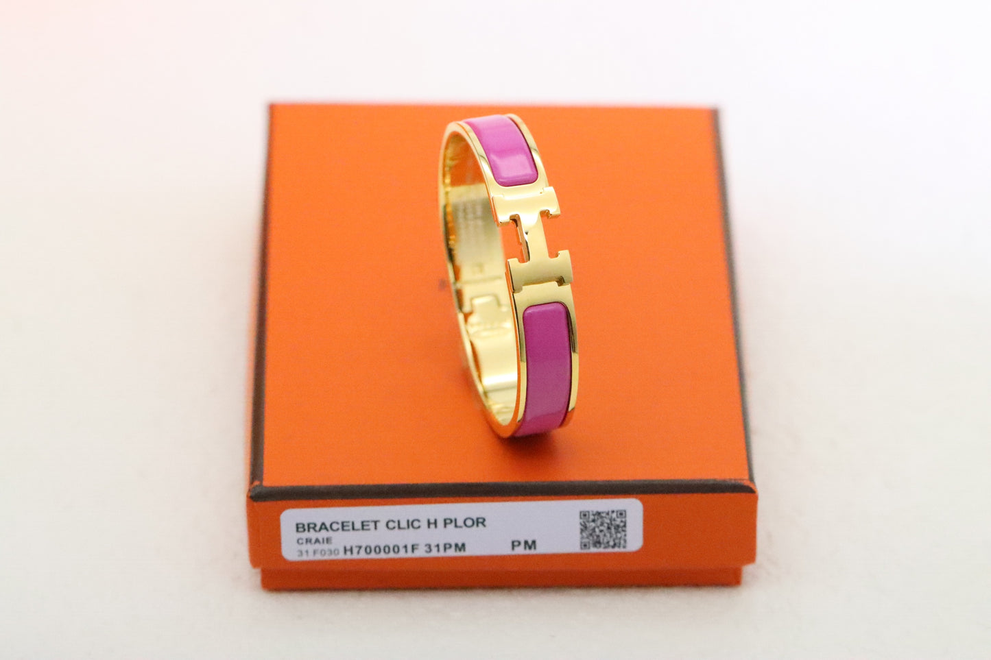 Gold enamel bracelet