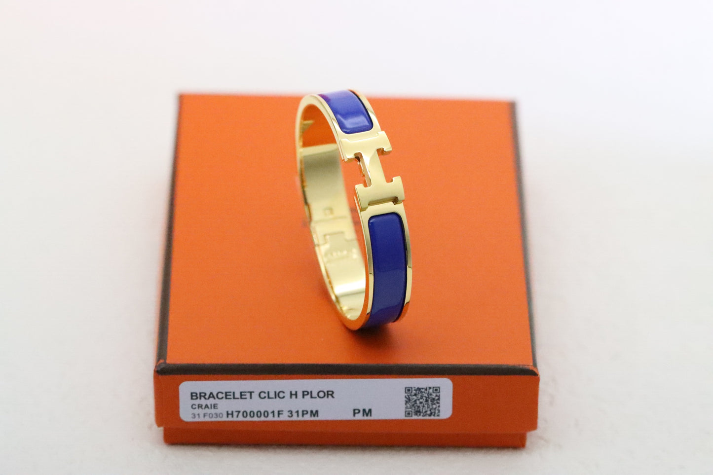 Gold enamel bracelet