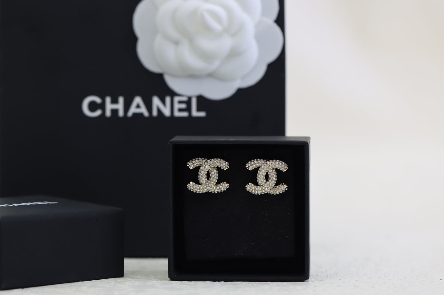 Silver diamond star double C earrings