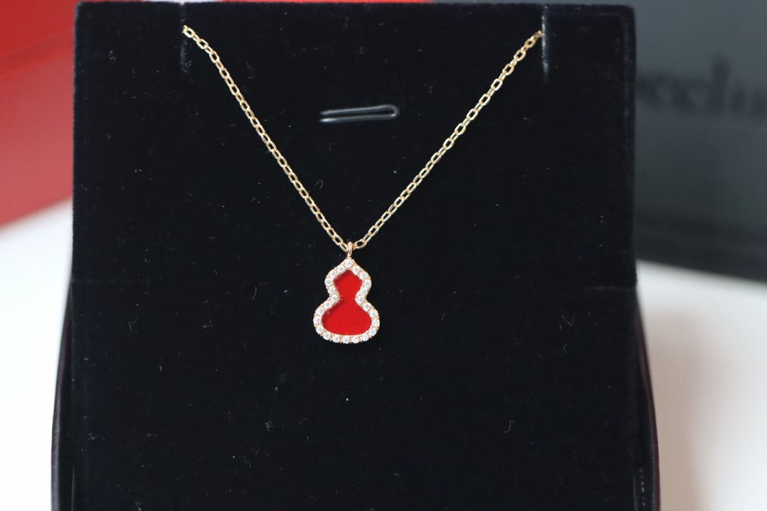 Green Gourd Necklace
