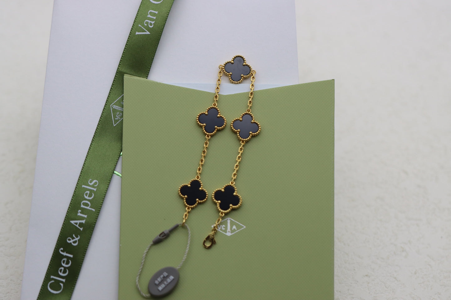 Penang Gold Carnelian Five Flower Bracelet