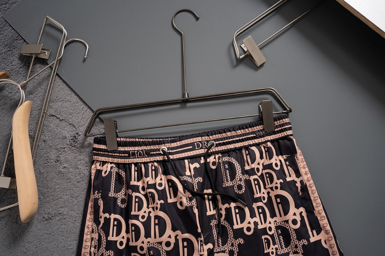 Classic casual quick-drying beach shorts