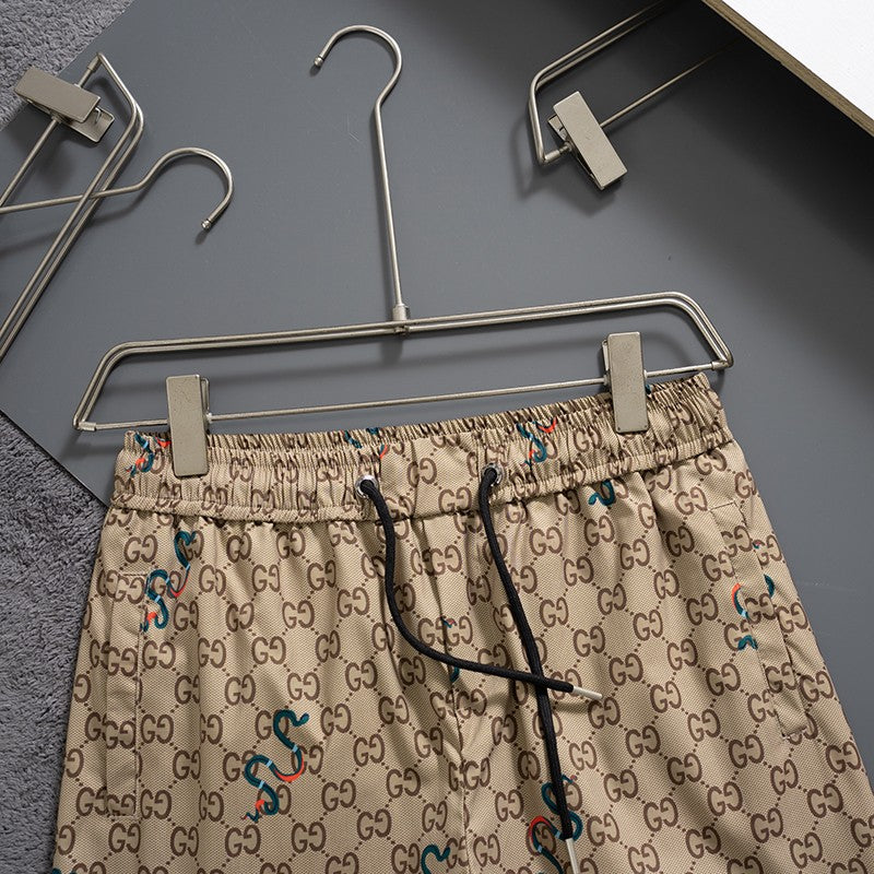 Light brown outdoor quick-drying beach shorts