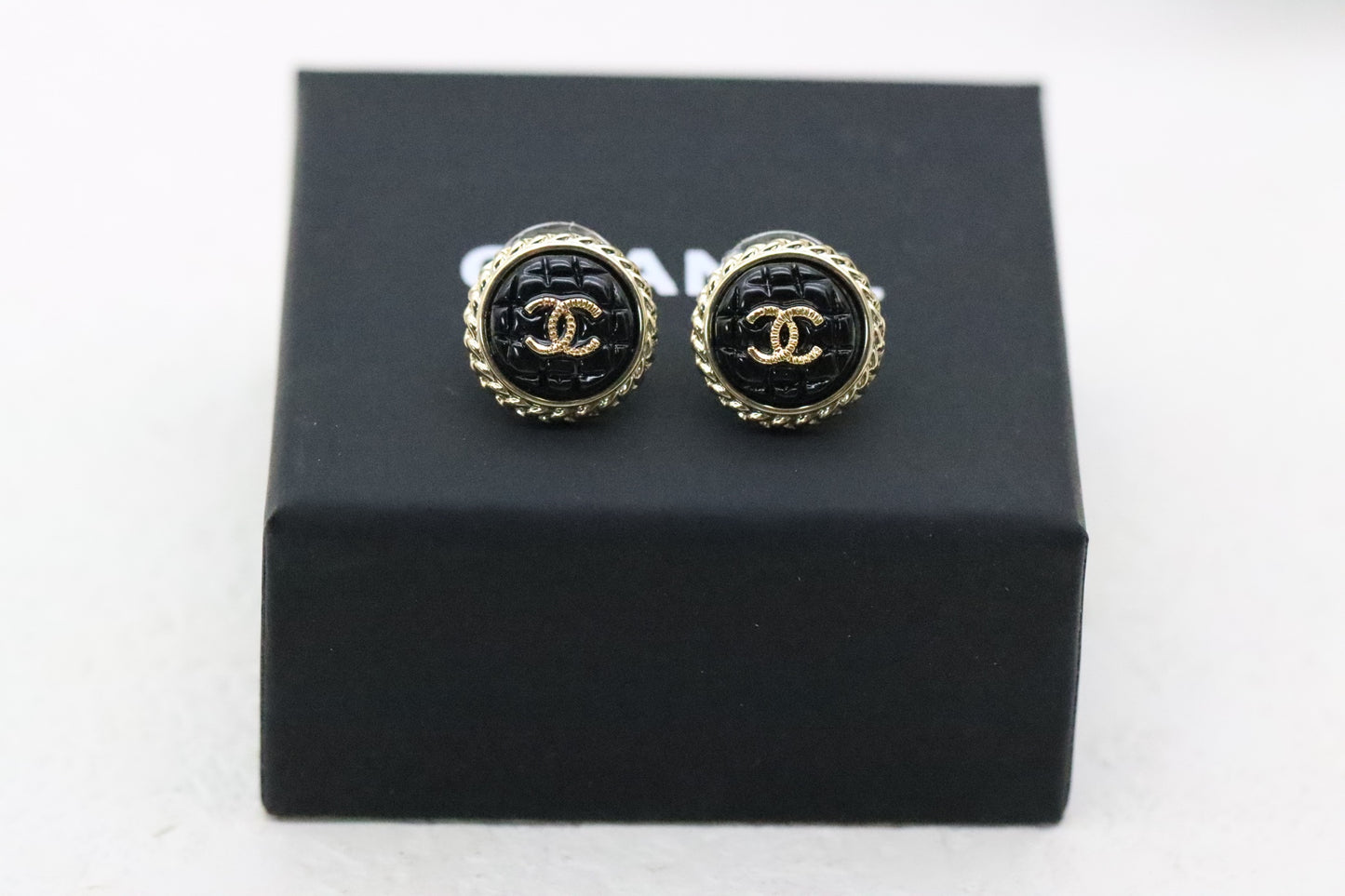Gold button double c earrings