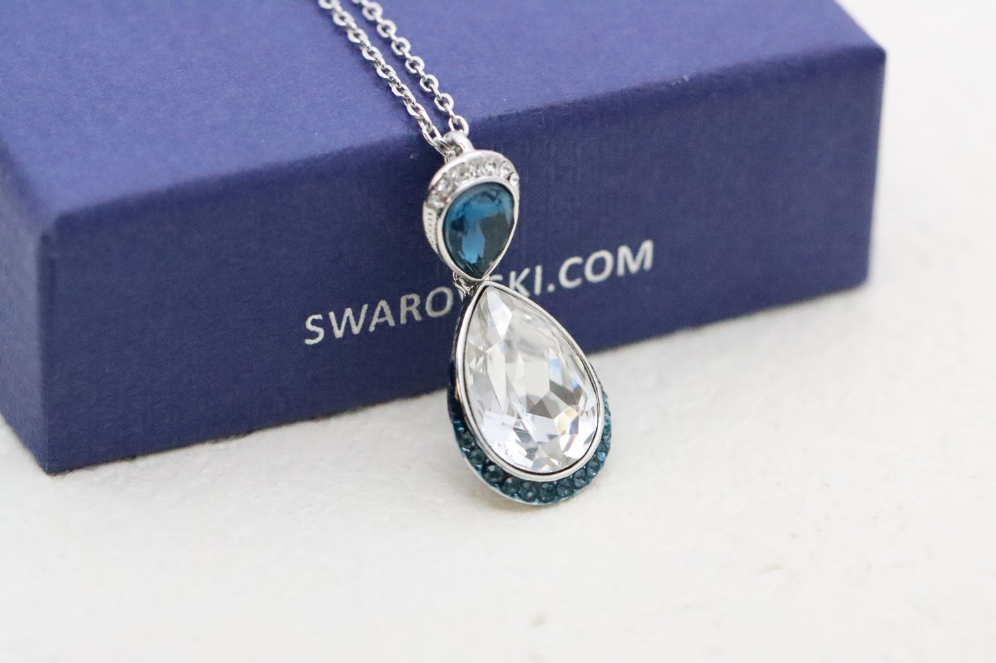 Silver Blue Diamond Teardrop Clavicle Necklace