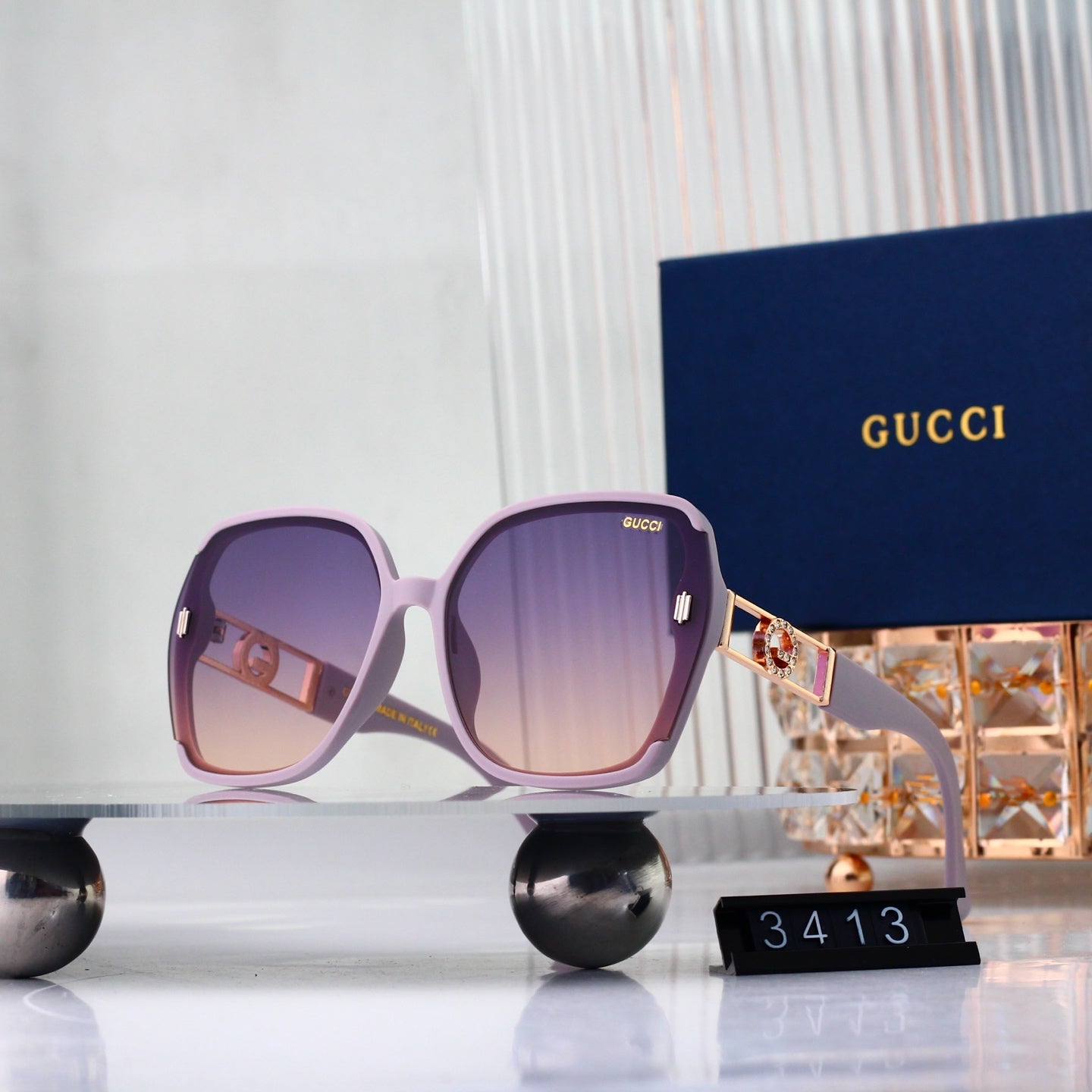 Full frame square sunglasses