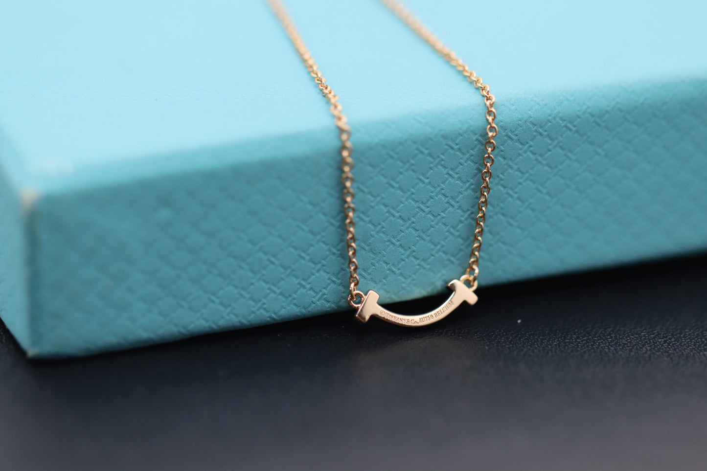 Mini Diamond-Free Smiley Face Necklace